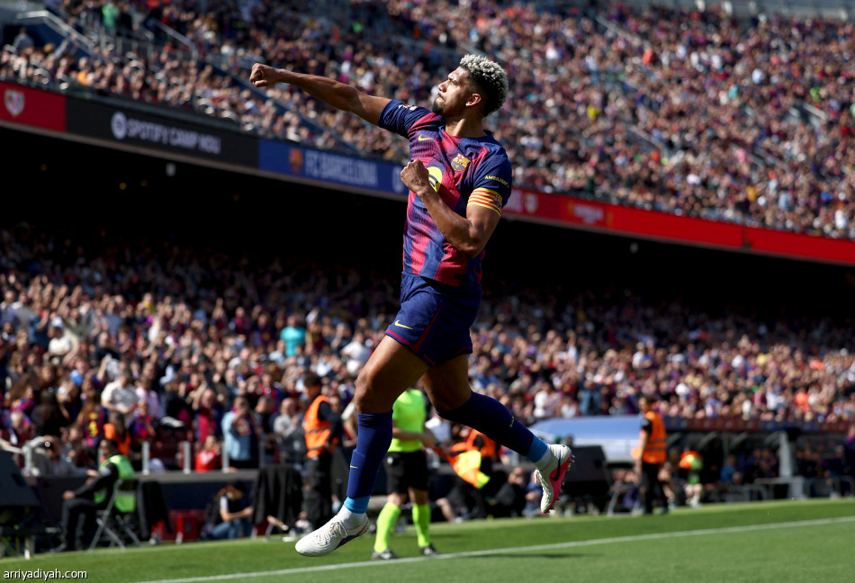 برشلونة يخطف نقاط فايوكانو برأسية أراوخو